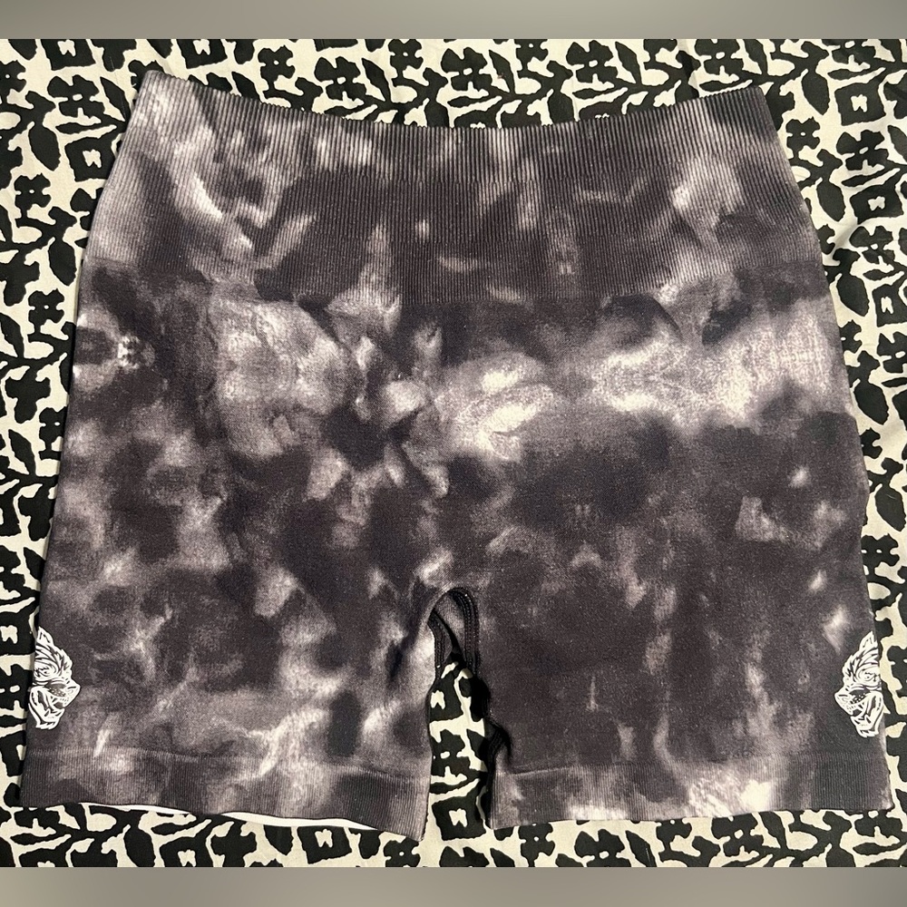 Dark sport SHE Everson seamless in black marble